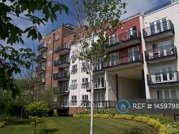 1 Bedroom Flat To Rent In Earlsfield House, Kingston Upon Thames, KT2