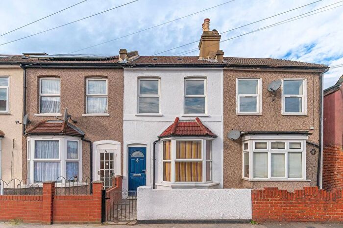 4 Bedroom Terraced House To Rent In Wortley Road, Croydon, CR0