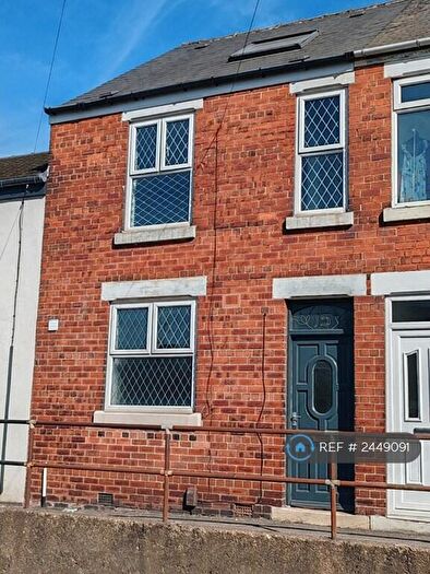 3 Bedroom Terraced House To Rent In Middlecroft Road, Staveley, Chesterfield, S43