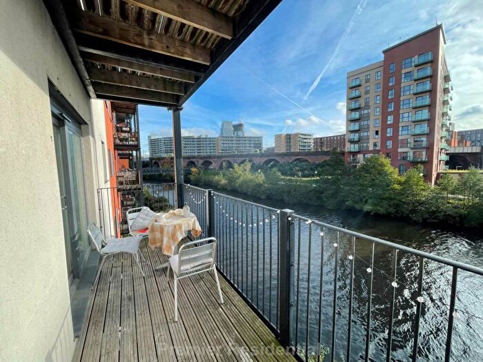 2 Bedroom Apartment To Rent In Steele House, Salford, M5