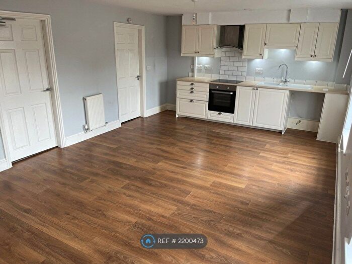 2 Bedroom Flat To Rent In Eccles, Eccles, Manchester, M30
