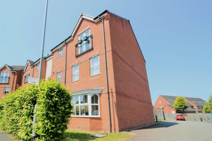 2 Bedroom Flat For Sale In Colliers Way, Huntington, Cannock, WS12