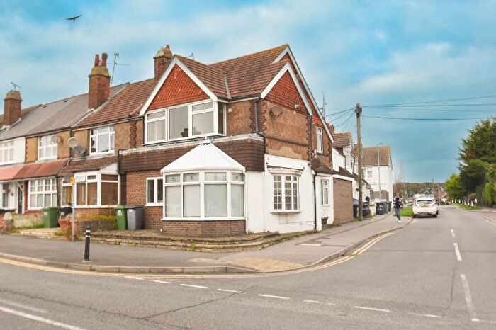 1 Bedroom Flat To Rent In Station Road, Polegate, East Sussex, BN26
