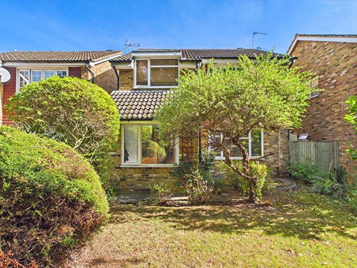 3 Bedroom Detached House For Sale In Long Lane, Rickmansworth, WD3