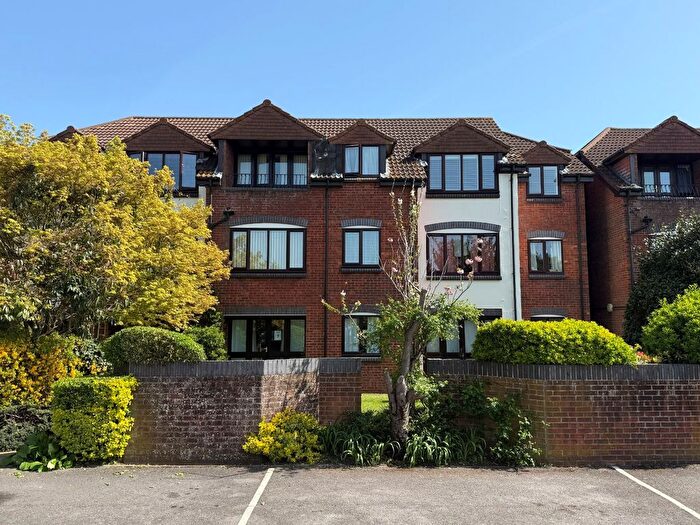 1 Bedroom Flat To Rent In Park Road, Southampton, Hampshire, SO15