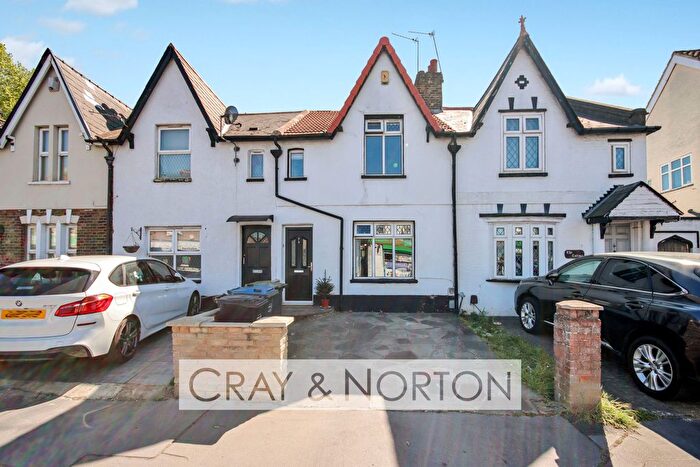 3 Bedroom Terraced House For Sale In Woodside Green, Woodside, SE25