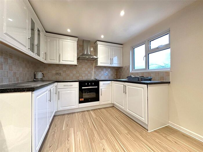 2 Bedroom Apartment To Rent In Exeter, Devon, EX6