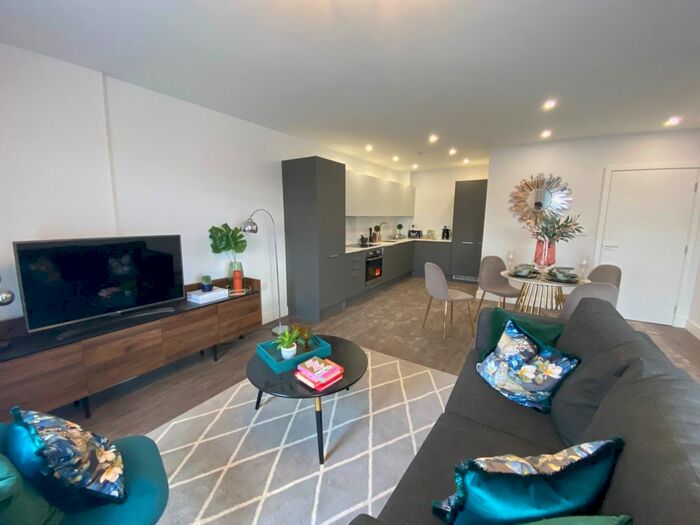 2 Bedroom Flat To Rent In Featherstone Terrace, Southall UB2