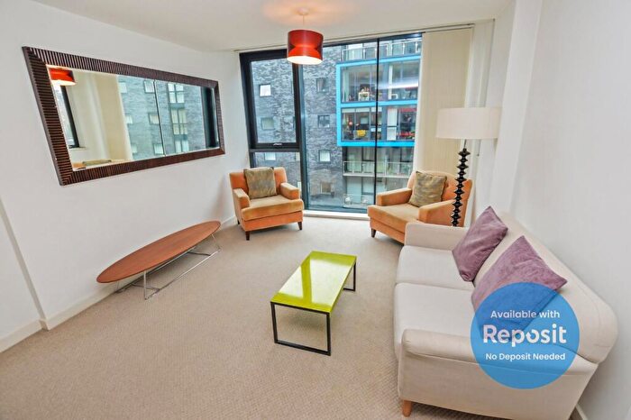 2 Bedroom Flat To Rent In Potato Wharf, Potato Wharf, Castlefield, Manchester, M3