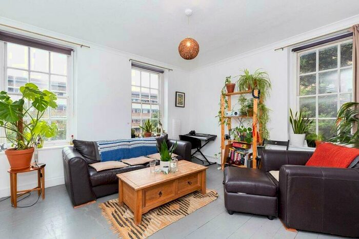 2 Bedroom Flat To Rent In Mill Row, Hoxton, N1