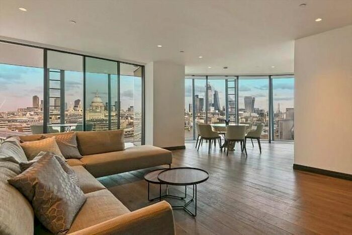 3 Bedroom Flat To Rent In One Blackfriars, - Blackfriars Rd, London, SE1