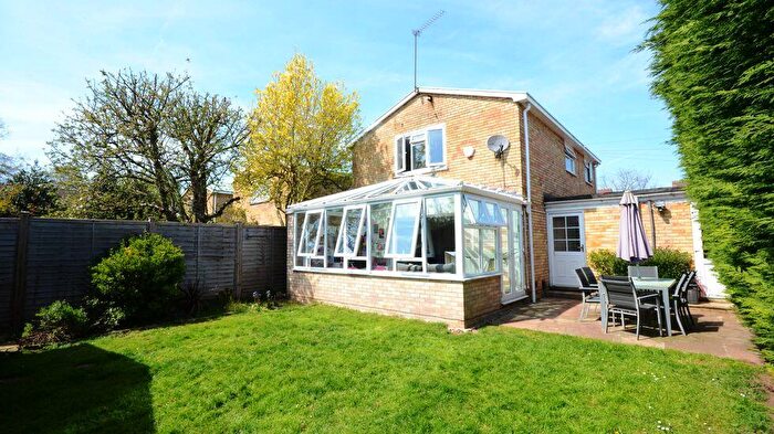 3 Bedroom Semi-Detached House To Rent In Wessex Way, SL6