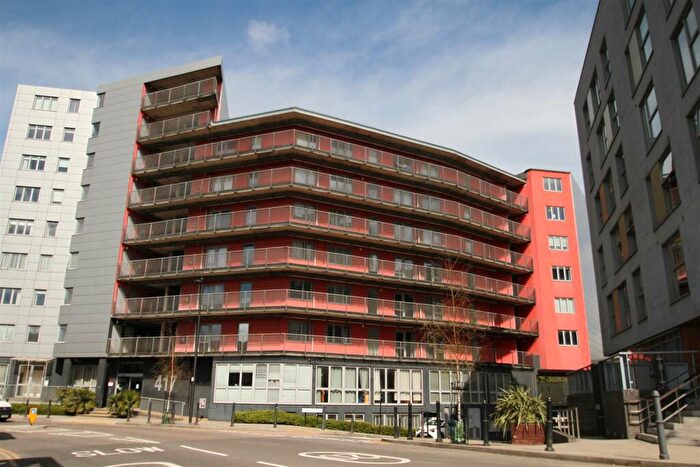 2 Bedroom Apartment For Sale In Wick Lane, London, E3