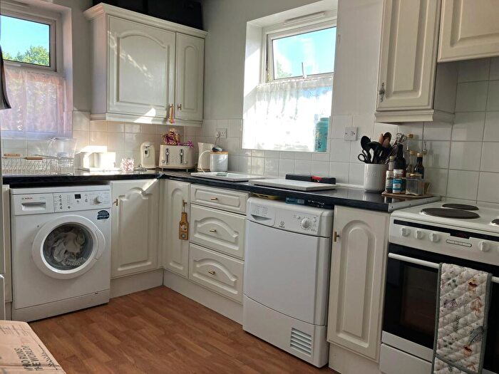 1 Bedroom Flat To Rent In Mersea Road, Colchester, CO2