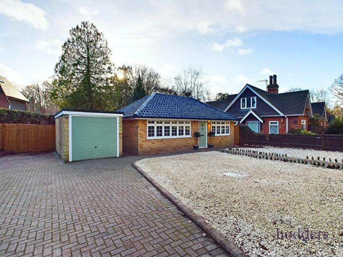 2 Bedroom Bungalow For Sale In Ottershaw, Surrey, KT16