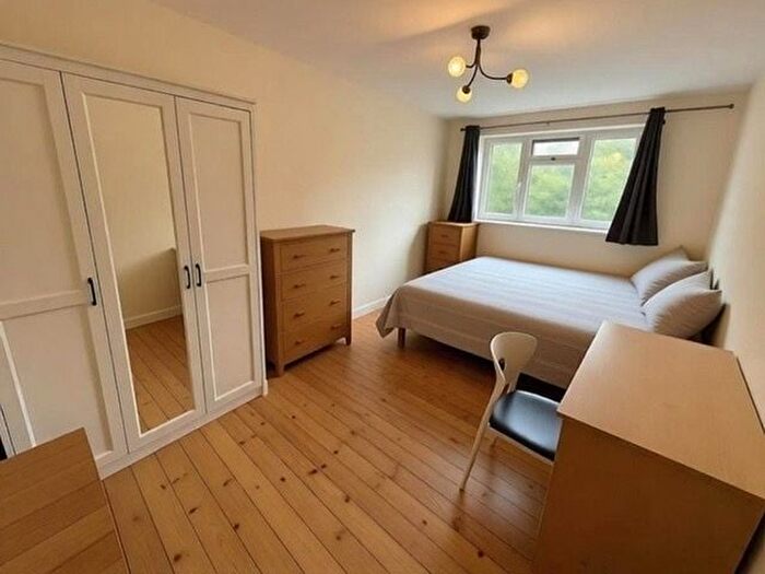 3 Bedroom Flat For Sale In Slippers Place, London, SE16