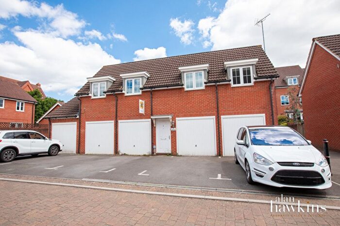 2 Bedroom Detached House To Rent In Hart Close, Royal Wootton Bassett, SN4