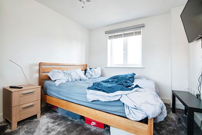 2 Bedroom Semi-Detached House For Sale In Pemberton Road, West Bromwich, B70