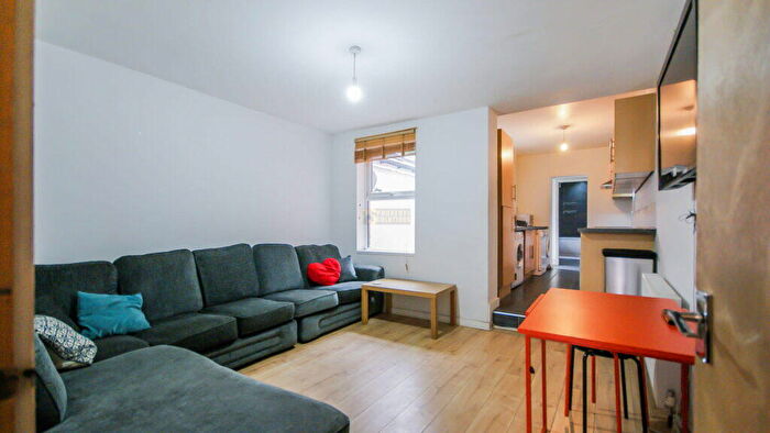 6 Bedroom Terraced House To Rent In Croydon Road, Selly Oak, Birmingham, B29