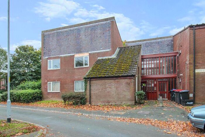 2 Bedroom Flat To Rent In Withywood Drive, Telford, Shropshire TF3
