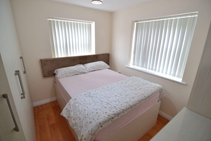 3 Bedroom Semi-Detached House To Rent In Greenock Crescent, Wolverhampton, WV4