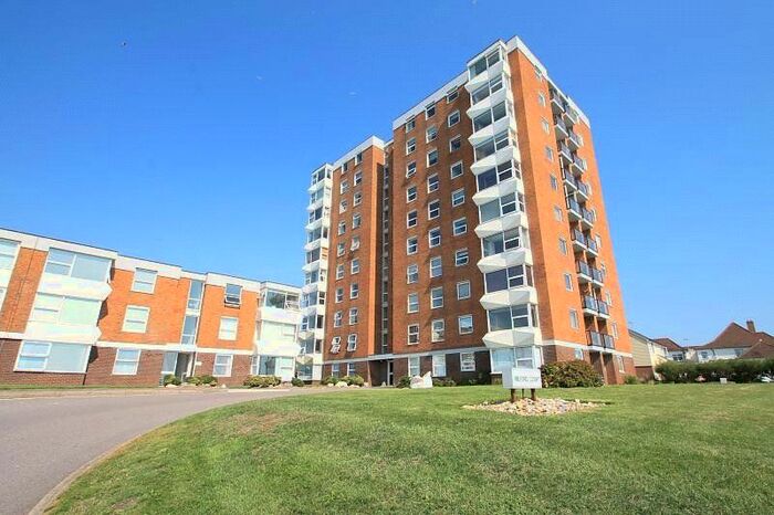 1 Bedroom Flat To Rent In Milford Court, Lancing, West Sussex, BN15