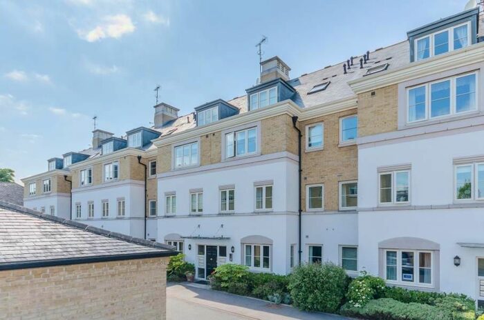 2 Bedroom Flat To Rent In The Square, Tadcaster Road, York, YO24