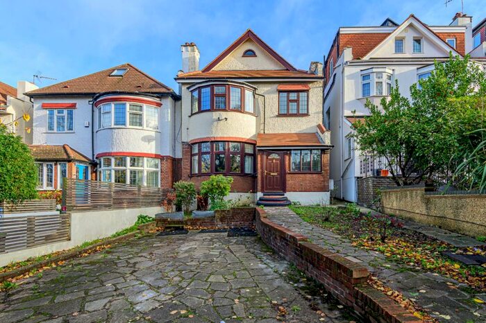 4 Bedroom Semi-Detached House To Rent In The Avenue, Muswell Hill, N10