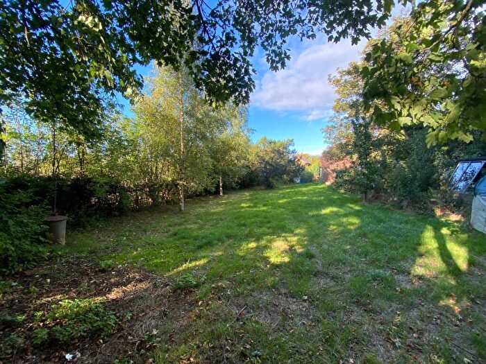 2 Bedroom Cottage For Sale In West End, Bugbrooke, Northamptonshire, NN7