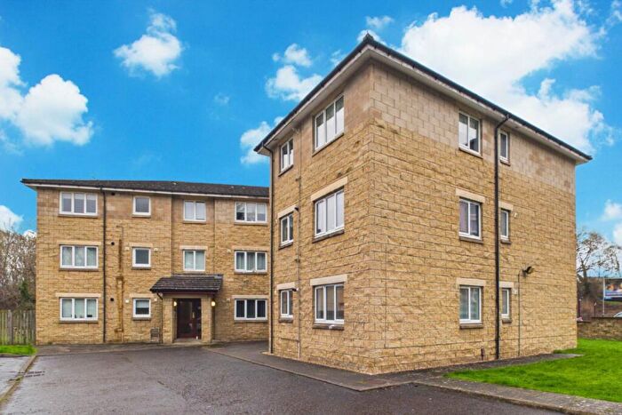 2 Bedroom Flat For Sale In Dukes Court, Cambuslang, G72