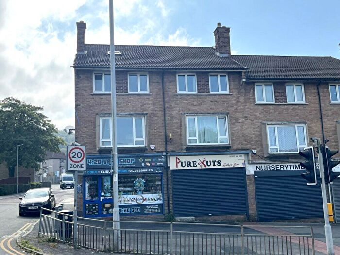 1 Bedroom Property To Rent In Studio/Flat, Woodend Crescent, Windhill, BD18