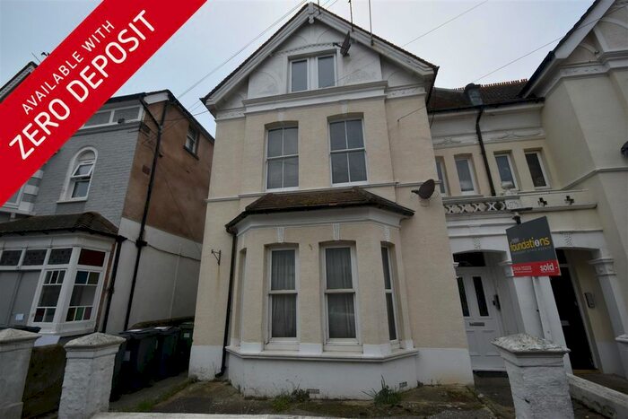 2 Bedroom Flat To Rent In Albany Road, Bexhill-On-Sea TN40