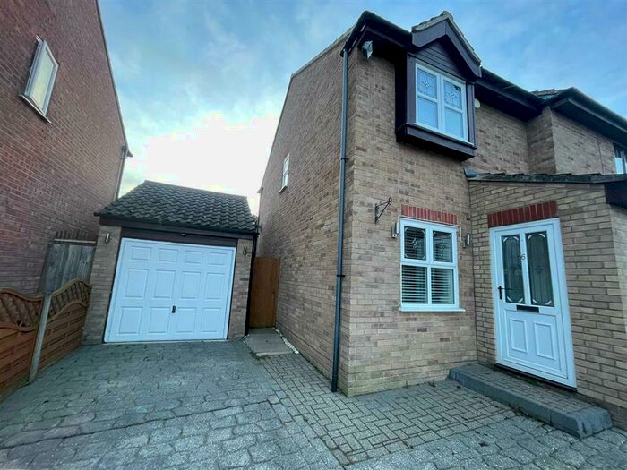 2 Bedroom House To Rent In Chestnut Road, Scarning, Dereham, NR19