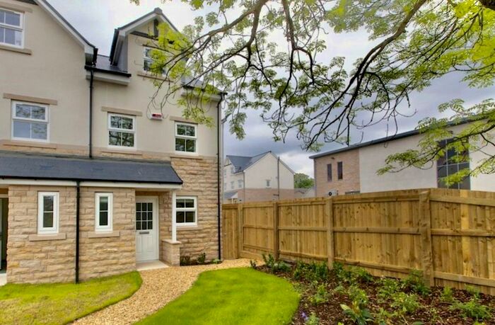 3 Bedroom Detached House To Rent In Farnley Road, Menston, Ilkley, West Yorkshire, Uk, LS29