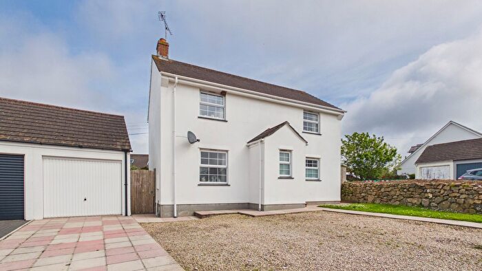 3 Bedroom Detached House For Sale In Goldsithney, Penzance, TR20