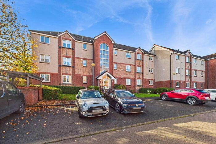 3 Bedroom Flat For Sale In Imlach Place, Motherwell, ML1