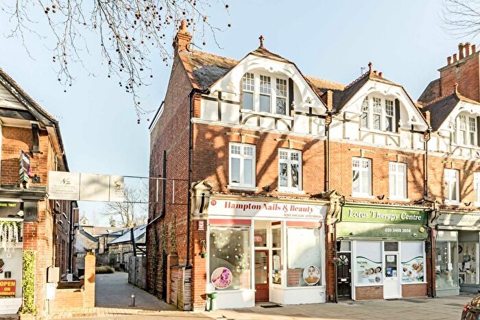 3 Bedroom Flat To Rent In Station Road, Hampton, TW12