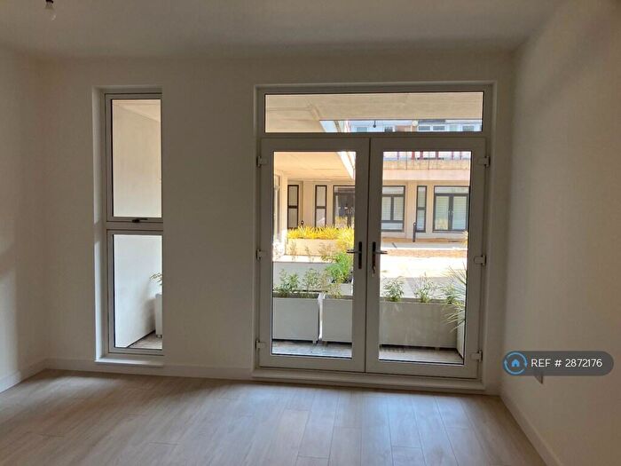 1 Bedroom Flat To Rent In Catherines Yard, Bristol, BS3