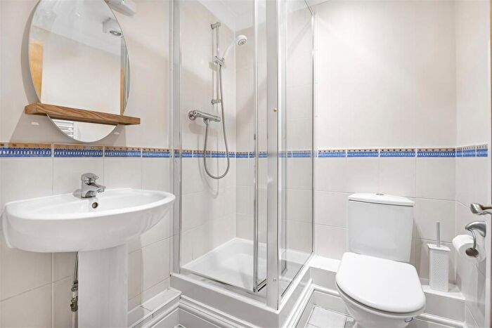 2 Bedroom Apartment To Rent In Castle Street, Reading, RG1