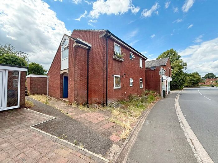 2 Bedroom Flat For Sale In High Street, Wing, LU7