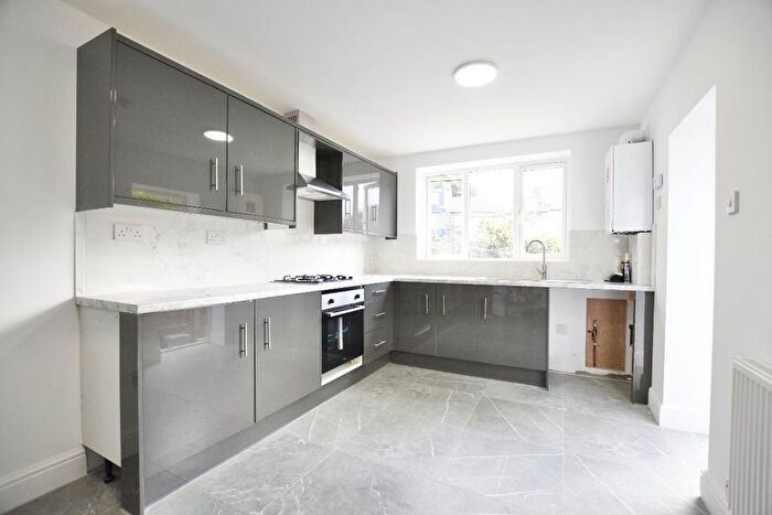 4 Bedroom Terraced House To Rent In Ham Park Road, Stratford, E15