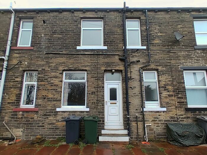 1 Bedroom Terraced House For Sale In Jester Place, Queensbury, Bradford, BD13