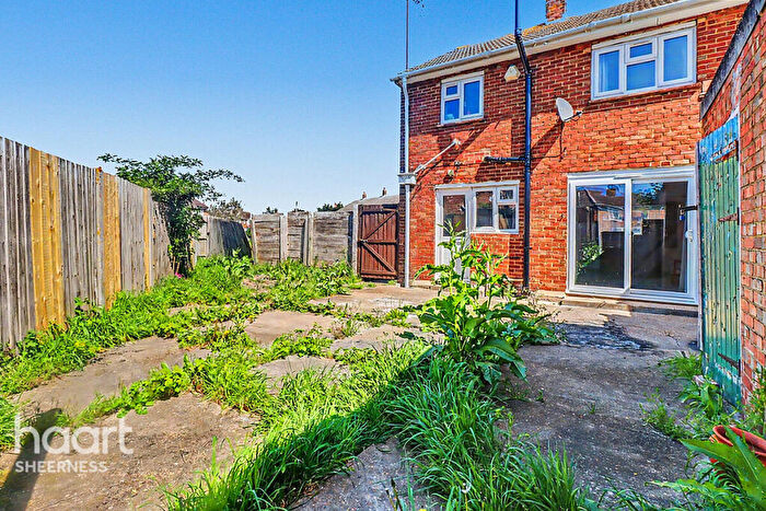 2 Bedroom End Of Terrace House For Sale In Queensway, Sheerness, ME12