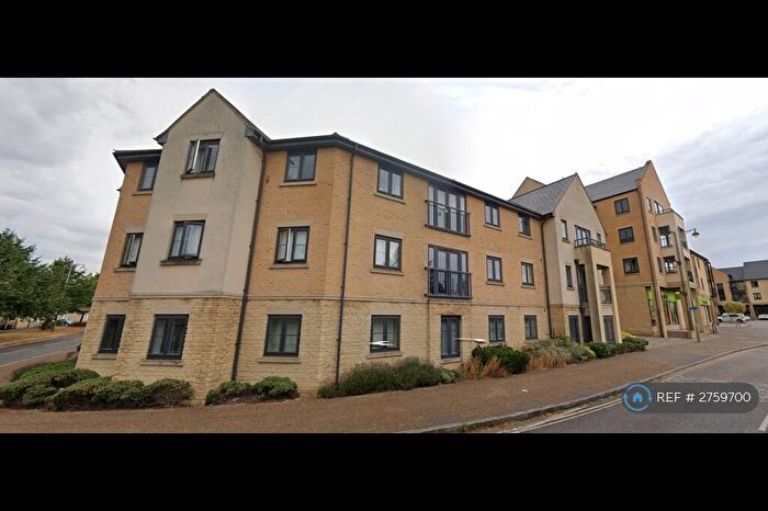 2 Bedroom Flat To Rent In Bluebell Way, Carterton, OX18