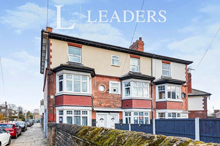 6 Bedroom Semi Detached House To Rent In Gedling Grove, Nottingham, Nottinghamshire, NG7