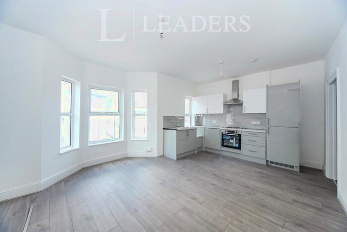 2 Bedroom Flat To Rent In Clarendon Road, Luton, LU2