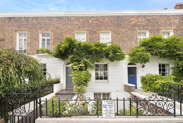 3 Bedroom Detached House To Rent In Abingdon Road, Kensington, London, W8