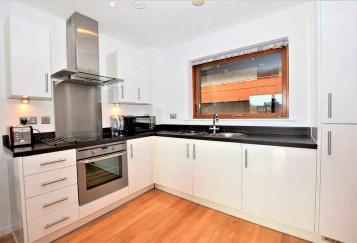1 Bedroom Flat To Rent In Spa Road London Bridge, SE16