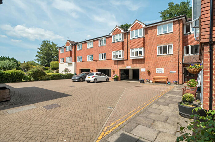 1 Bedroom Retirement Property For Sale In Stuart Court, Townend Street, Godalming, Surrey, GU7