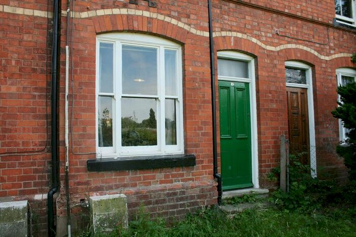 1 Bedroom Flat To Rent In Watt Close, Bromsgrove, B61
